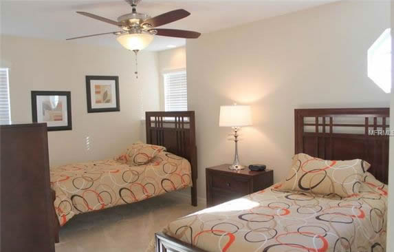 Casa com piscina em Condominio Resort - Davenport - Orlando $399,990