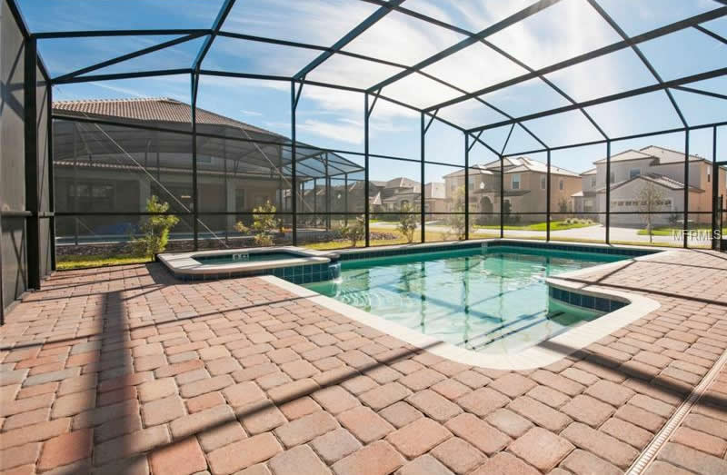 Casarão Mobiliado com Piscina em Champions Gate Condominio Resort - Orlando $525,000