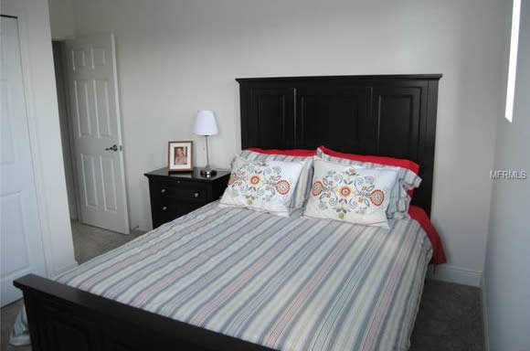 Casa Nova de 4 quartos em Bridgewater Crossing - Orlando $249,900