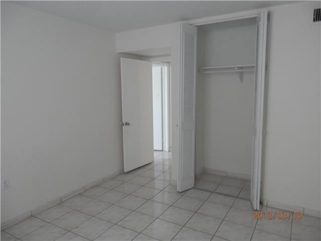 Apartamento em Miami Beach $144,000