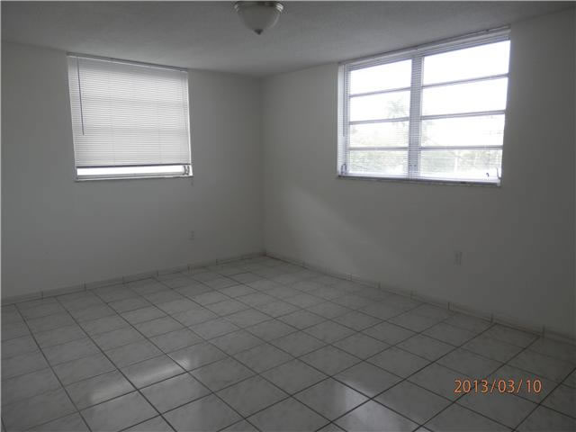 Apartamento em Miami Beach $144,000