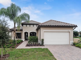 Nova Casa de Férias com Piscina Particular em Orlando $289,000