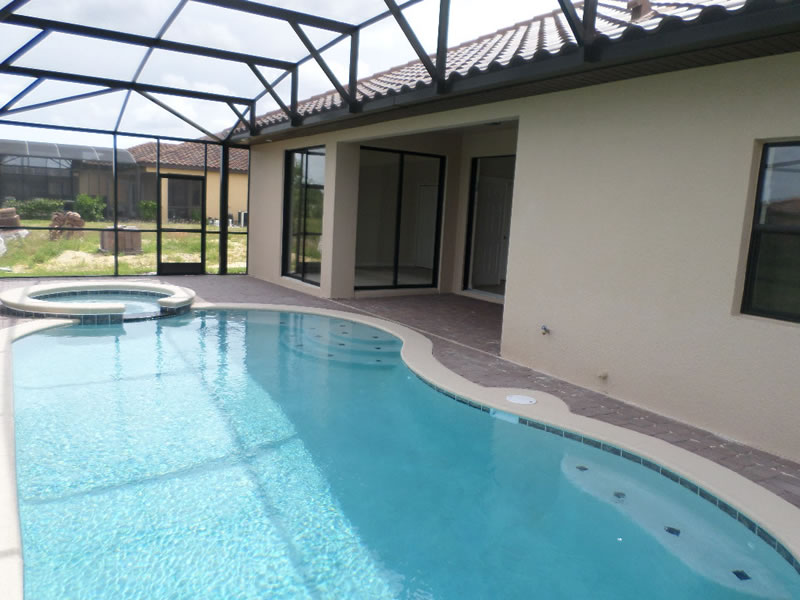 Nova Casa de Férias com Piscina Particular em Orlando $277,000