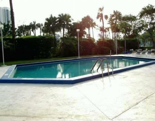 Apartamento em Aventura, Miami $150,000