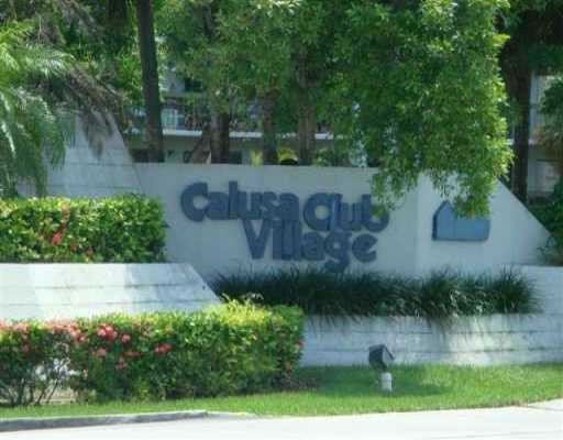 Apartamento em Calusa Club Village, Miami $136,800