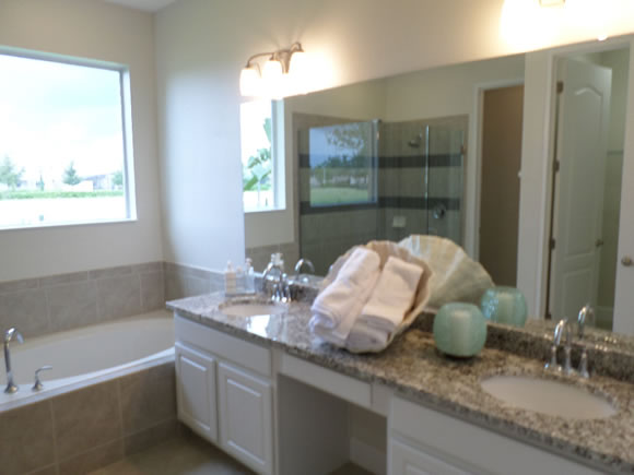 Nova Casa de Luxo com Piscina Particular dentro Solterra Resort - Kissimmee - Orlando - 5 quartos $379,000