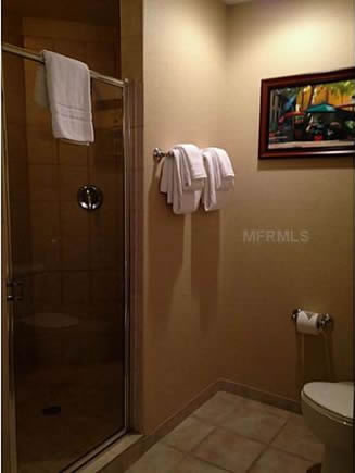 Apartamento de 3 Quartos Perto de Universal Studios e International Drive - Orlando $165,000