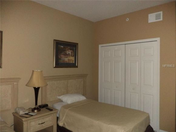 Apartamento de 3 Quartos em Resort Worldquest Perto de International Drive- Orlando  $169,000