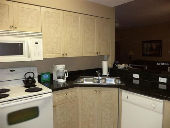 Apartamento de 3 Quartos em Resort Worldquest Perto de International Drive- Orlando  $169,000