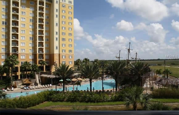 Apartamento de 2 Quartos em Lake Buena Vista Resort Village perto de International Drive - Orlando $174,900