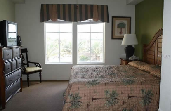 Apartamento de 2 Quartos em Lake Buena Vista Resort Village perto de International Drive - Orlando $174,900