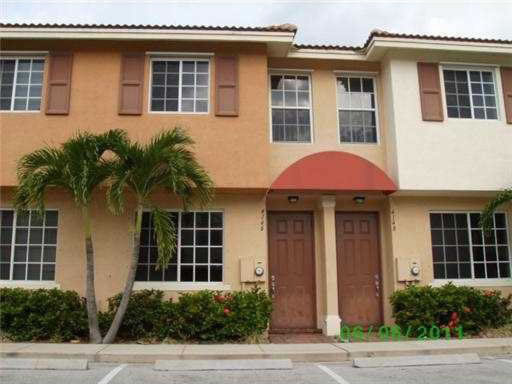 Propriedade de 3 Quartos em West Palm Beach $128,000