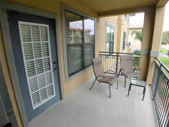 Apartamento Mobiliado 4 Dormitorios em Beella Piazza Resort - Davenport - Orlando - $150,000