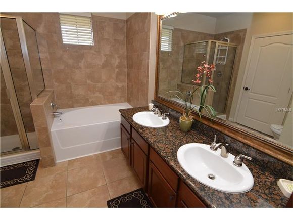 Apartamento Mobiliado 3 Dormitorios em Bella Piazza Resort - Orlando - $149,950