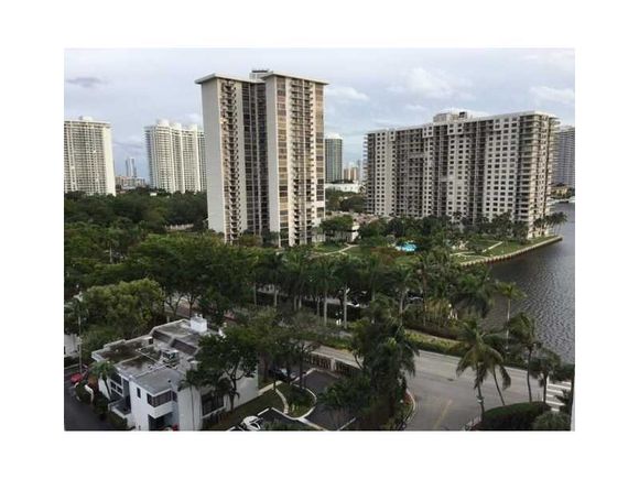 Apartamento com visto do mar em Aventura - Miami-$259,000