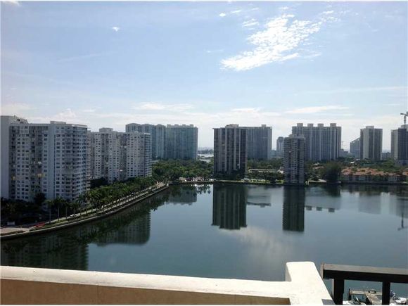 Apartamento com Vista do Mar - Miami 2 dormitorios - reformado - $269,900 