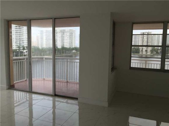 Apartamento com Vista do Intercoastal - Aventura - Miami 2 dormitorios - $275,000