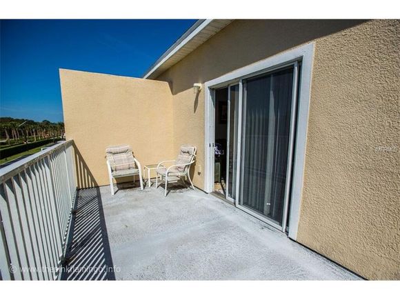 Melhor negócio em Orlando - Townhouse com 3 suites e Piscina Particular - $139,000