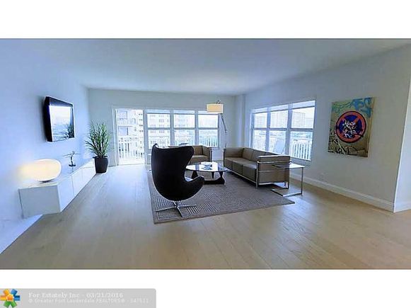 Apartamento em Frente a Praia em Fort Lauderdale, Florida -$497,500